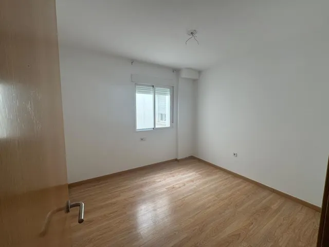 ✨ ¡Amplio dúplex con terraza en pleno centro de Elda! — 10