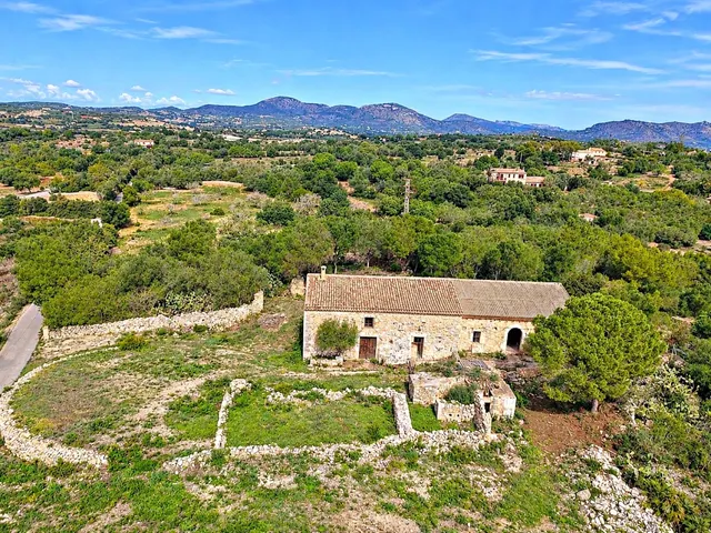 Casa de campo-Masía en Venta en Sant Llorenç Des Cardassar B - foto 2