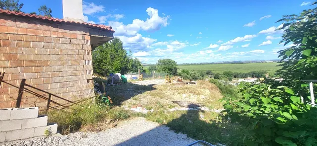 CASA CON TERRENO EN EL CHARCO ROTO ALTO – NATURALEZA, TRANQU