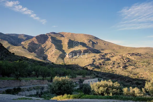 CASA CON ENCANTO PARA REFORMAR EN LÚJAR (GRANADA) — 39