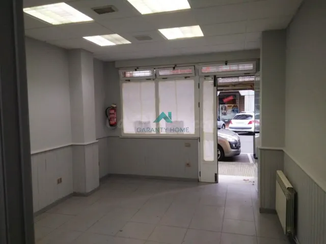 Se alquila local comercial en Colindres - foto 4