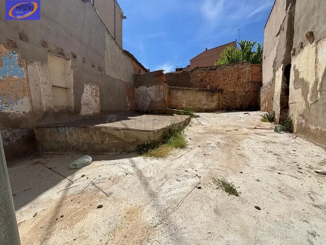 Solar Urbano de 99 m2 en Calle Miliciano Sáez – ¡Ideal Autop