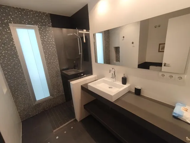 VIVIENDA CENTRICA — 17
