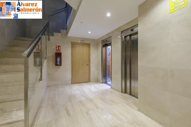Piso en Calle Arabial con Vistas Despejadas al Parque García Lorca — 21