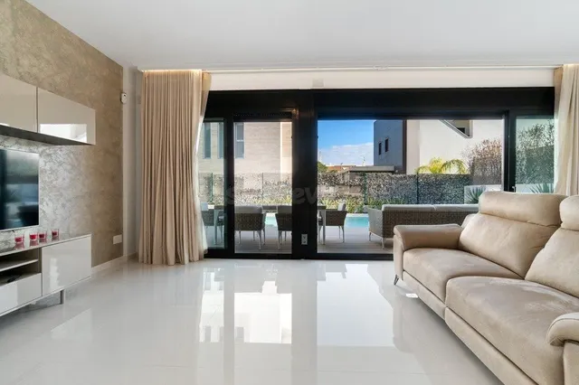 VILLA DE LUJO EN CAMPO AMOR ( ORIHUELA COSTA ) - foto 2