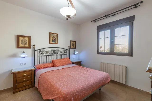ADOSADA CON 4 DORMITORIOS, AMPLIAS TERRAZAS Y VISTAS A GRANADA Y SIERRA NEVADA — 15
