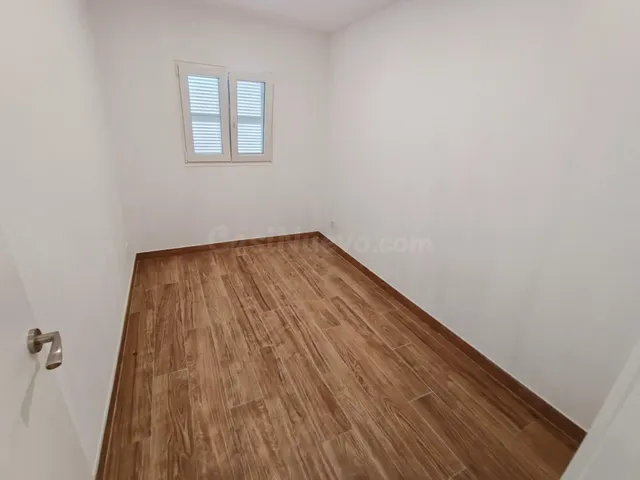 Se venden dos locales recién reformados cerca del mar en Mag - foto 5
