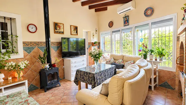 VENDE EN EXCLUSIVA CHALET INDEPENDIENTE EN COÍN — 10