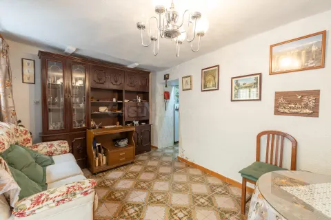 BONITA CASA PARA REFORMAR