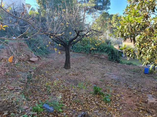 TERRENO URBANO EN VENTA EN URB CAN TAIO DE 1.048 M2 — 33