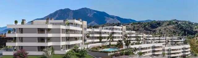 Ático de 4 dormitorios y 3 baños en Estepona Centro - foto 4