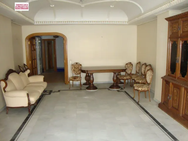 VENTA DE VIVIENDA UNIFAMILIAR EN BENIFAIO                  ACCESO POR DOS CALLES — 2