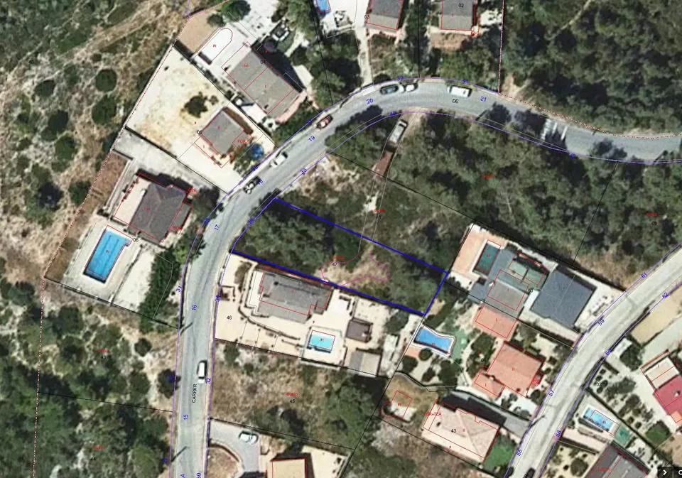 SE VENDE TERRENO EN OLERDOLA