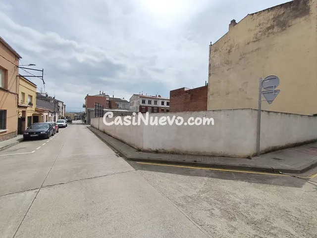 TERRENOS URBANOS EDIFICABLES EN SANTPEDOR (PISOS/CASAS) O CA - foto 2