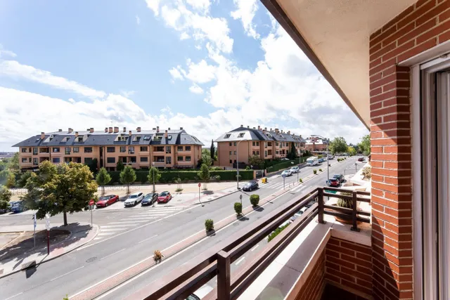 Ático dúplex con terrazas y vistas a Madrid en Pozuelo de Alarcón — 10