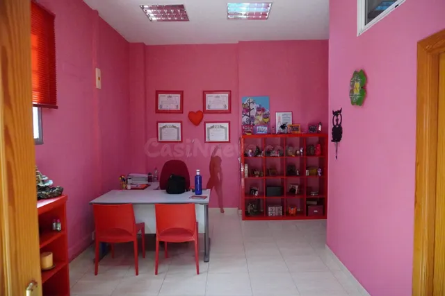 Local comercial 204m² en venta - Barrio del Carmen - foto 2