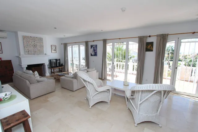 VILLA INDEPENDIENTE CON 4 habitaciones — 8