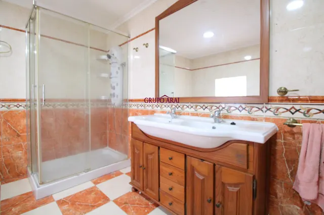 Se vende vivienda única en Villafranqueza, Alicante — 47