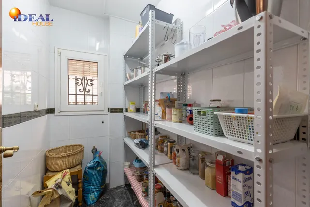 Complejo industrial con vivienda en Alhendín con 2500 metros cuadrados — 22