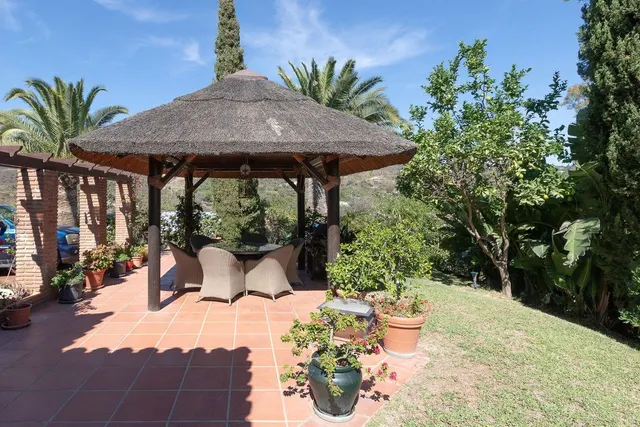 Villa 5 habitaciones 298m² en venta - Elviria — 32
