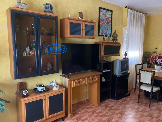 Típica casa tradicional de campo situada sobre terreno URBANO!  de 3900m2 — 25