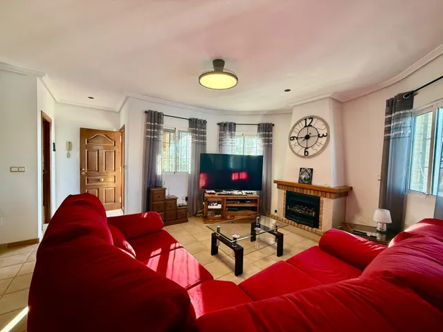 Espectacular villa independiente con piscina privada — 21