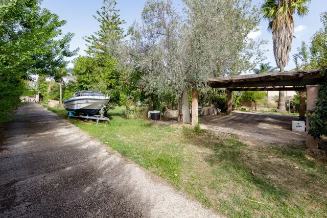 Casa mallorquina en Soller para reformar - foto 4