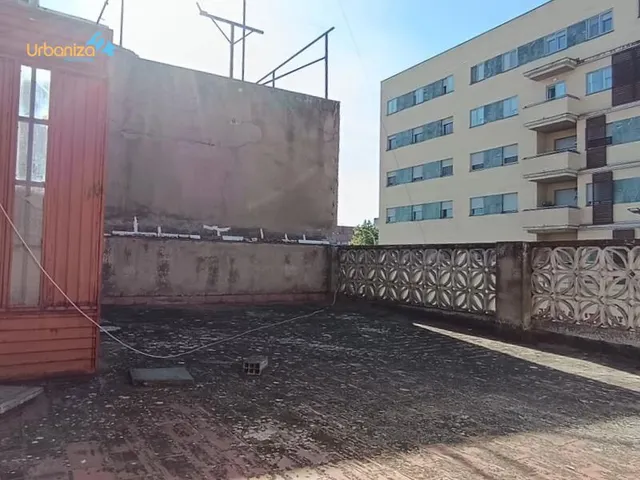 Amplia Casa en María Auxiliadora, Badajoz - Oportunidad Única por €429,000 — 25