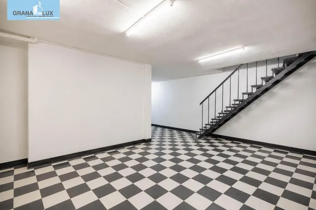 Local comercial 106m² en venta - Centro — 17