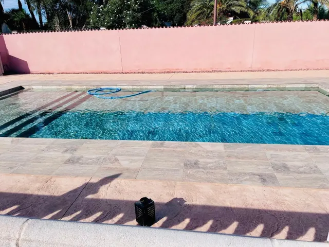 Chalet independiente en Matola, Elche — Exclusividad, amplit - foto 3