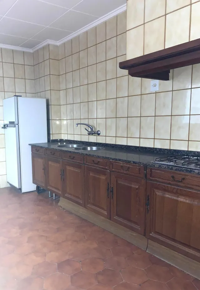 CASA CON MUHAS POSIBILIDADES CERCA DE LA PLAZA DE LA CONCEPCIÓN — 11
