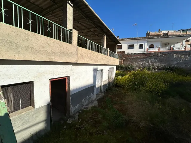 SOLAR CÉNTRICO EN ATARFE — 13