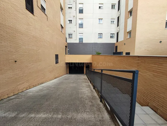 ¡¡ PLAZA de PARKING en ALQUILER en el NUEVO BULEVAR de MAIRE - foto 4