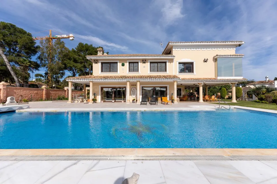 Chalet 7 habitaciones 852m² en venta - Marbella