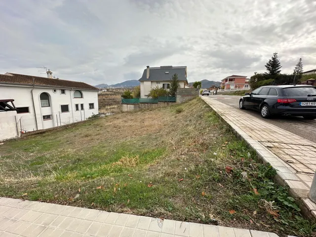 Venta de espectacular parcela  en Gójar de más de 500 metros. — 5