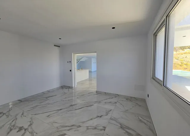 Chalet 4 habitaciones 297m² en venta - Marbella — 35