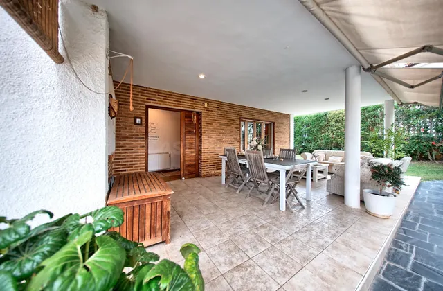 “Chalet en La Cañada: Un hogar de una planta donde la natura - foto 5