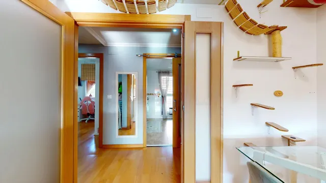 PISO DE RECIENTE CONSTRUCCIÓN CON AMPLIA TERRAZA, PISCINA, GARAJE Y TRASTERO — 26