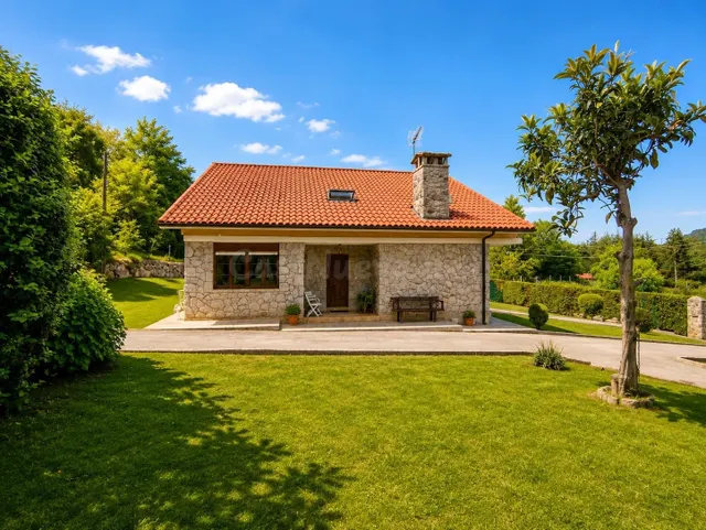 Chalet independiente en Villanueva de Villaescusa - foto 4