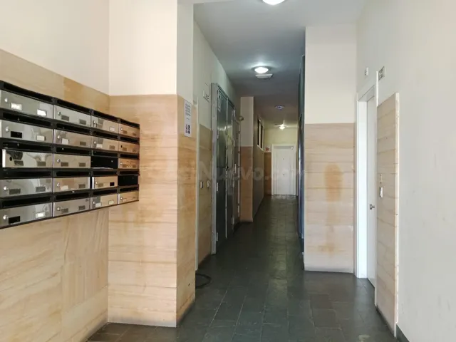 ¡REBAJADO! Bajo en El Parador de las Hortichuelas (Roquetas  - foto 2
