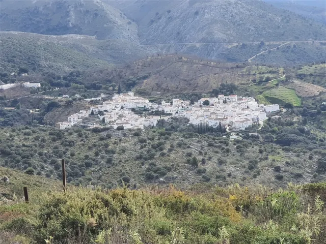 Casa de campo-Masía en Venta en Parauta Málaga - foto 4