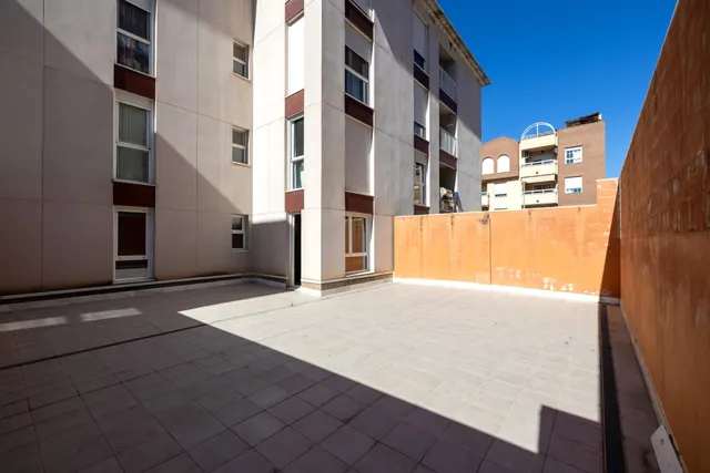 **Piso en venta en Carretera de la Sierra - Oportunidad única** — 13
