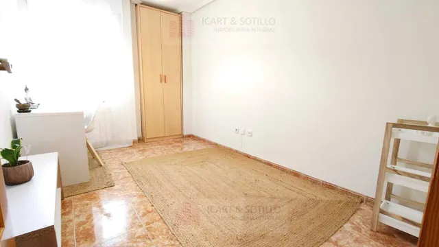 MAGNÍFICO PISO DE CUATRO DORMITORIOS Y GARAJE EN EL CASCO URBANO DE VINAROZ PARA ENTRAR A VIVIR — 23
