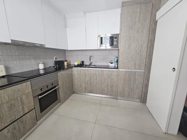 Bungalow dúplex de 4 dormitorios con terrazas, patio y porch - foto 5