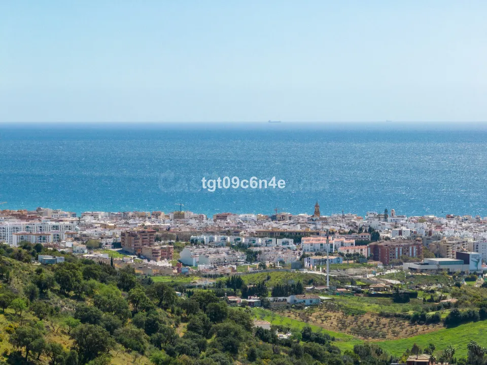 Terreno edificable 2,60 ha Estepona - Ideal para vivienda unifamiliar