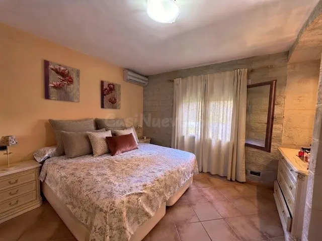 Exclusivo chalet con piscina y casa de invitados independien - foto 5