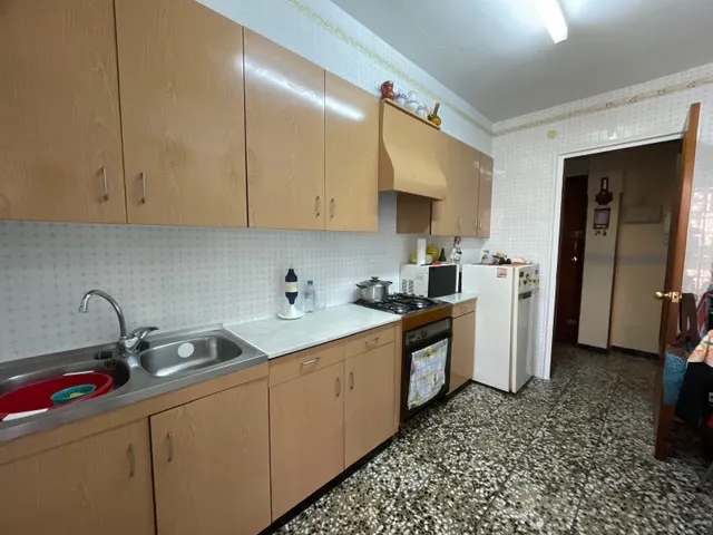 Apartamento de esquina, totalmente exterior y con terraza cerrada en Guardamar del Segura — 11