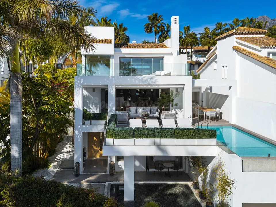 Chalet 4 habitaciones 442m² en venta - Marbella