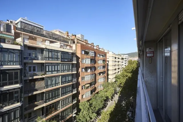 Piso alto y luminoso en galvany — 28