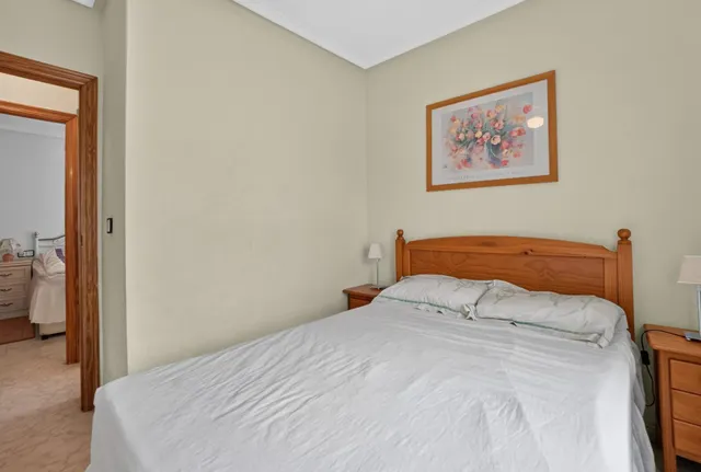 Serena V – Adosado tipo Quad con 3 dormitorios, jardín, piscina comunitaria y parking privado en Los Altos — 18